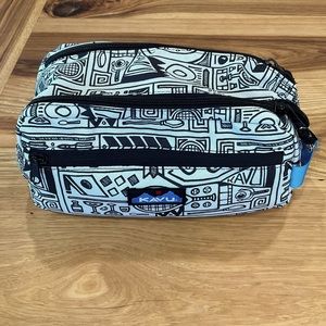 Kavu Grizzly dopp kit.